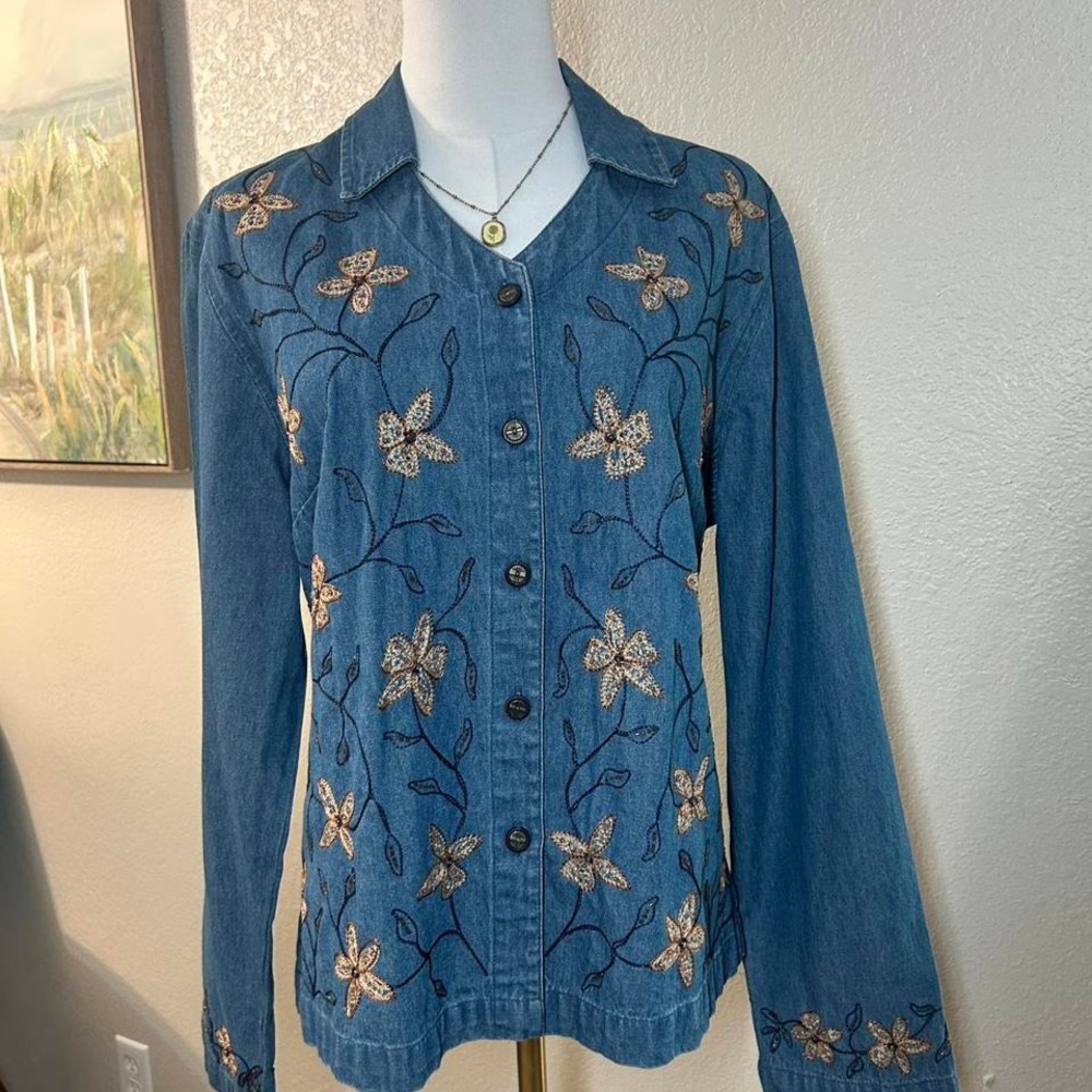 JM Collection Floral Embroidered Button Down Blouse - Size L